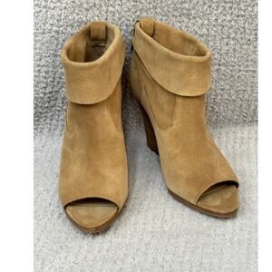 Vince Camuto Women's Tan Suede Peep Toe Booties Shooties Size 6.5 #55194
